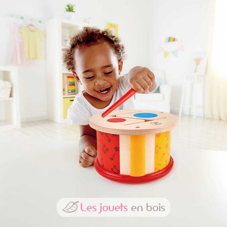 https://www.lesjouetsenbois.com/files/thumbs/catalog/products/images/product-watermark-583/e0608-hape-tambour-double-face-jouet-musical-5.jpg